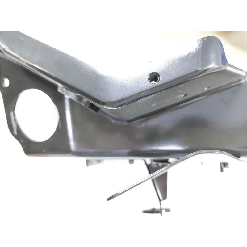 Partes de fundición de aluminio recubiertas en polvo Cuadro de parabrisas de alta presión para motocicletas
